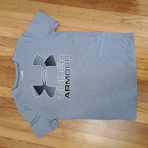 Boys Under Armour Heatgear T-shirt - Size Youth LG
